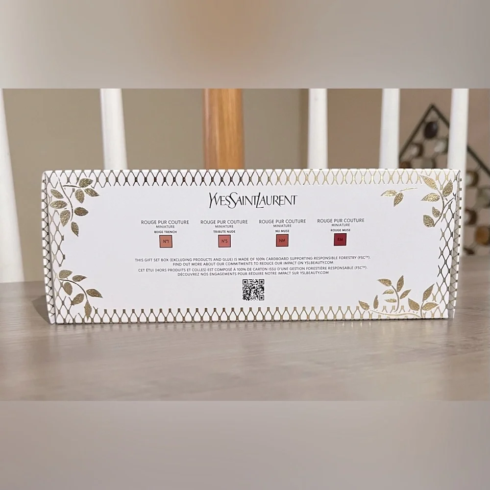 ❌SOLD❌ YSL Beauty Lipstick Set with Pouch & Box included - Picture 6 of 6
